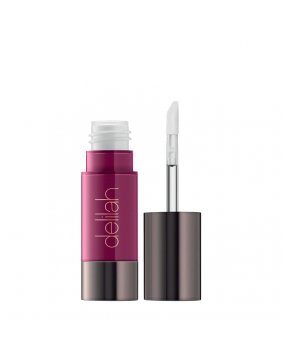 delilah LIQUID LIPSTICK...