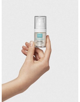 Martiderm VEIDO SERUMAS FLASH, GREITAI ŠALINANTIS NUOVARGIO ŽYMES, 15 ML